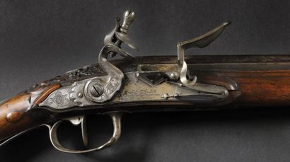 Superbe et fin fusil des chasses royales de «Louis XVI» puis des chasses impériales...