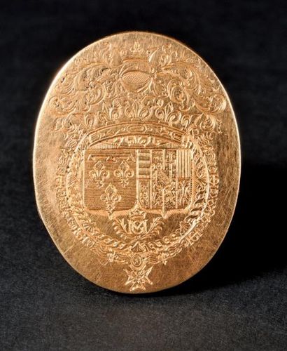 null Médaillon de cou en or, en forme de tombeau, avec inscriptions manuscrites sur...