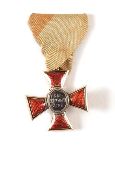 RUSSIE ORDRE DE SAINT-VLADIMIR, fondé en 1782. Etonnante croix de 4è classe. Or et...
