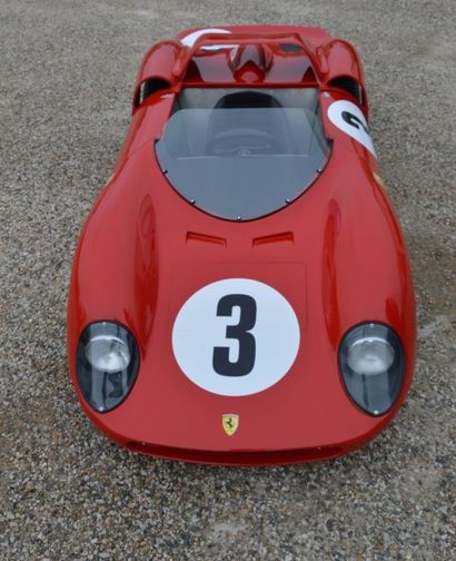 FERRARI 330 P2 de la chapelle échelle 6/10eme fabriquée a la main. Châssis tubulaire,...