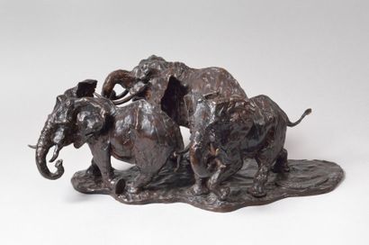 José-Maria DAVID (Né en 1944) Troupeau de trois éléphants Sculpture-volume en bronze...