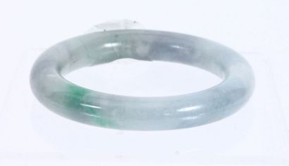 CHINE Bracelet en pierre dure Diam: 4,8 cm
