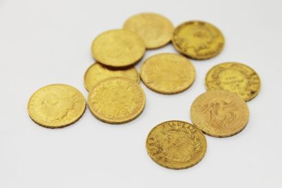 null LOT DE 10 PIECES en or jaune composé de Napoléon, pièce de 20 francs français...