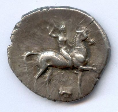 null "CALABRE ? TARENTE (302-280) Cavalier couronnant son cheval. Chapiteau. R/....