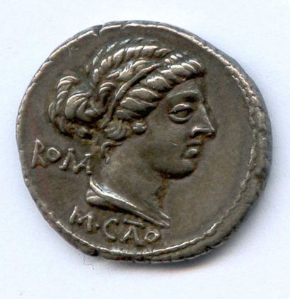 null "PORCIA M. Porcius Cato (89 avant J.-C.) Denier à la Victoire. (3,93 g) Bab...