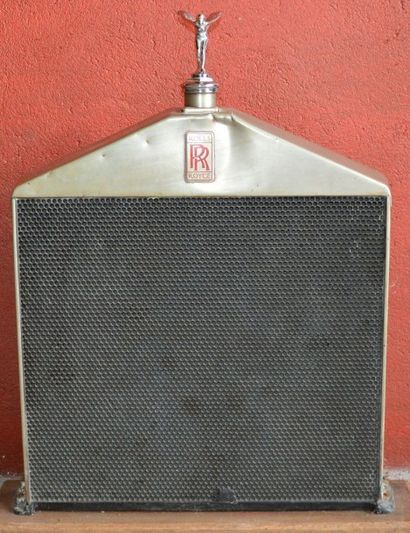 null «Radiateur Rolls Royce avant 1933» Radiateur nid d'abeilles, écusson avec les...