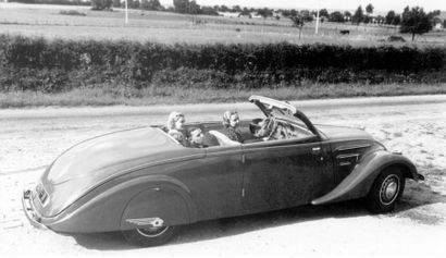 1937 PEUGEOT 402 «ECLIPSE» 
Châssis n° 478174
Carrosserie Peugeot n° 296 
Carte grise...