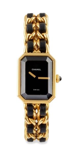 CHANEL Montre Première en métal plaqué or et fond noir, mouvement à quartz, bracelet...