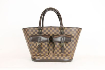 LOUIS VUITTON Made in France LOUIS VUITTON made in France

Grand SAC cabas en toile...