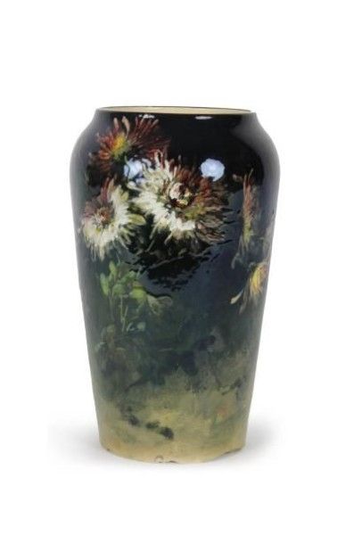 MONTIGNY-SUR-LOING - Atelier de Georges Delvaux (*) Vase de forme balustre à décor...