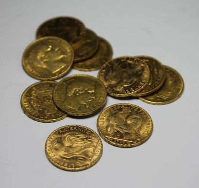 null LOT de 11 pièces d'or jaune

Poids brut: 70,60 g