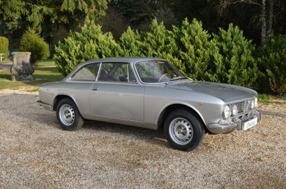 null 1972 ALFA ROMEO 2000 GTV 
Châssis n° AR 2429901
Dédouanée, à immatriculer en...