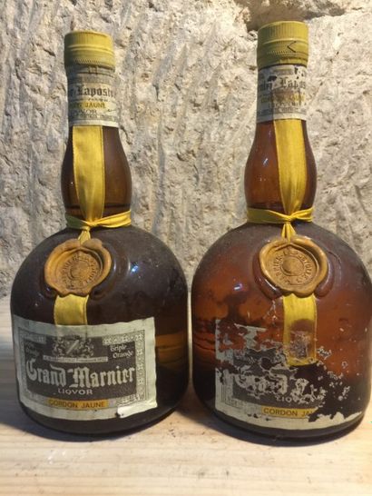 null 2 BLLE SA GRAND MARNIER CORDON JAUNE Très vieille/EA