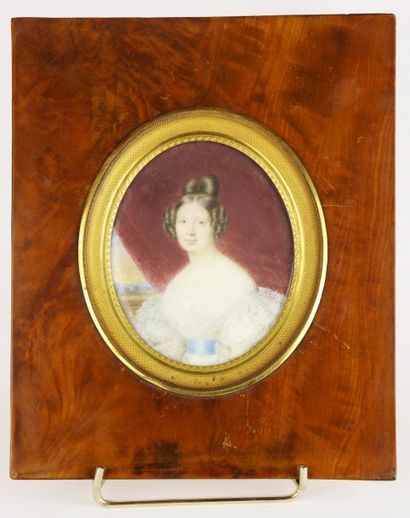 FRANÇOIS MEURET (1800-1887) Portrait de dame à la robe blanche
 Miniature ovale sur...