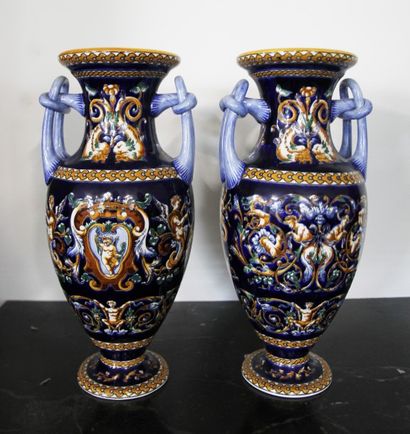 null GIEN Paire de vases de forme balustre en porcelaine polychrome à fond bleu....