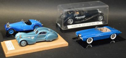 null « Miniatures Bugatti et Voisin »

Ensemble de quatres miniatures. La première,...