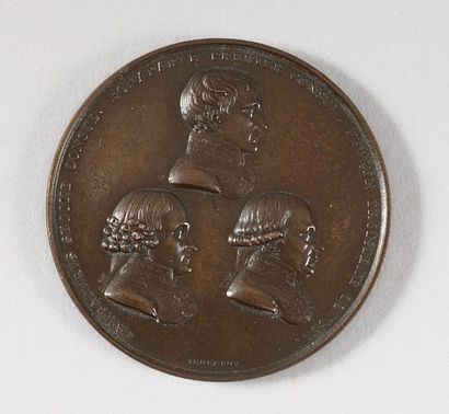 null « Les trois consuls » par Jeuffroy. Médaille en bronze. Revers: « Le corps législatif...
