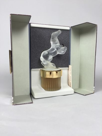 LALIQUE FLACON de parfum de collection pour homme. Série mascotte EQUUS en cristal...