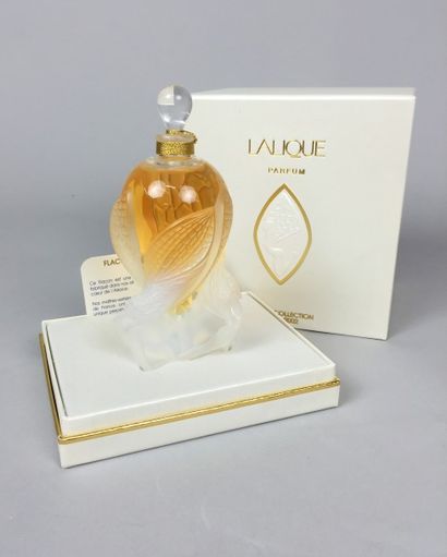 LALIQUE FLACON de parfum de collection "Les Elfes". Contenant extrait de parfums...