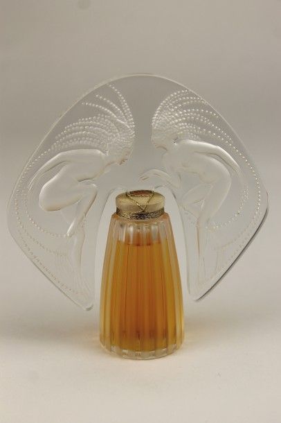LALIQUE Parfums Fondé par Marie-Claude LALIQUE « Les Ondines » 1998. Flacon à parfum....