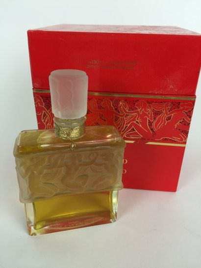 MOLINARD par LALIQUE FLACON de parfum en cristal Lalique. Edition limitée N 00424....