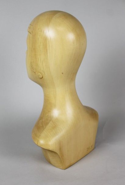 TINO RE VISAGE en bois sculpté.