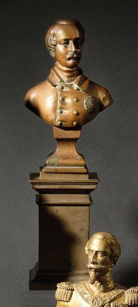 null «Le prince Louis Napoléon».
Buste en bronze sur piédouche. Monté sur une colonne...