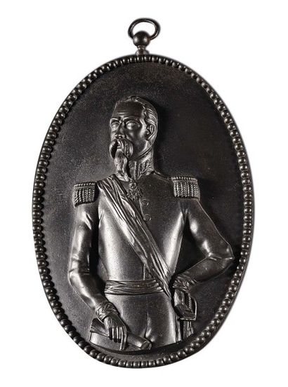 null «L'Empereur Napoléon III».
Médaillon rond en bronze représentant le portrait...