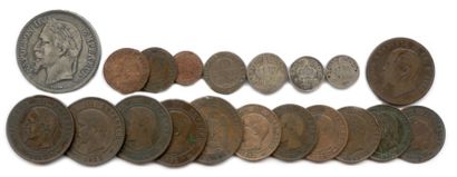 null Lot de 20 pièces essentiellement de Napoléon III en argent et en cuivre 5 Francs...