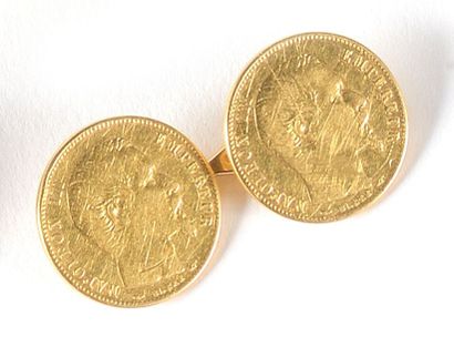  Paire de petits boutons de manchettes en or, montée avec deux pièces en or à l'effigie...