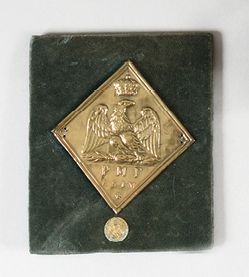 null Plaque de shako du Prytanée militaire français En galvanoplastie. Présentée...