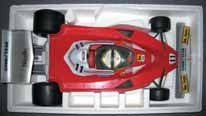 null Toschi Formule 1 Ferrari, avec les 2 bouteilles et sa rare boîte d'origine ;...