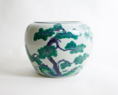 null CHINE Cache-pot en porcelaine polychrome émaillée à fond blanc à décor d'arbre...