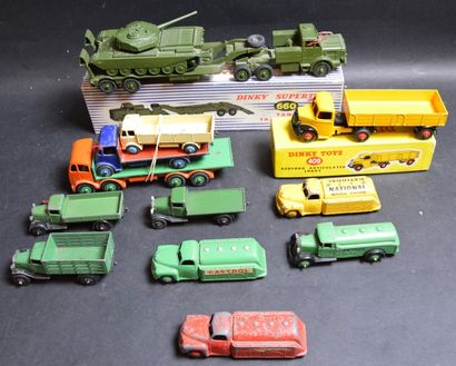 null "DINKY TOYS- Camions" Fort lot de miniatures au 1/43°. 4 camions verts et noirs,...