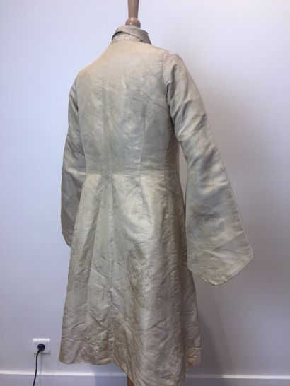 Paul POIRET (attribué à), début XXe siècle ROBE de CHAMBRE façon « kimono » en taffetas...