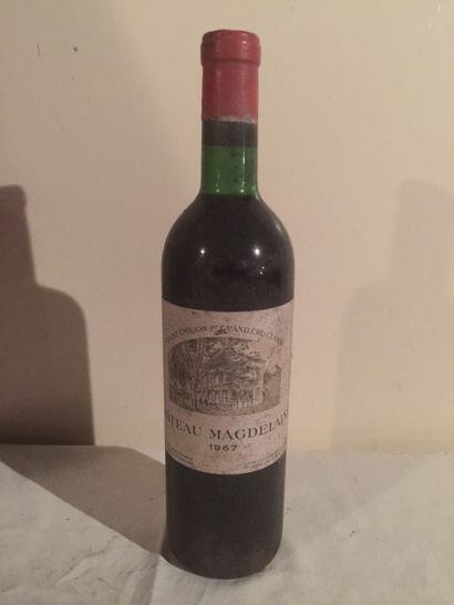 null 3 BLLE
Château MAGDELEINE (St Emilion GCC1)
1967
Belles