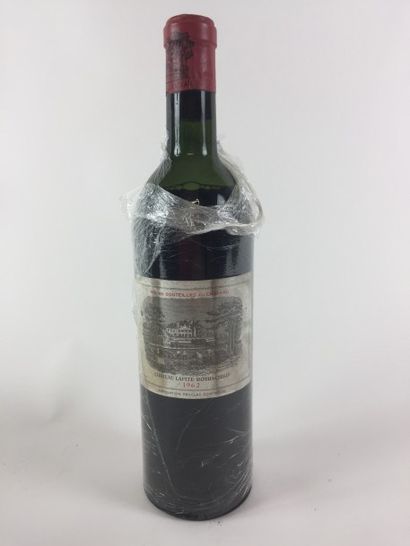 null 1 BLLE
Château LAFITE ROTHSCHILD (Pauillac)
1962
Mi Epaule