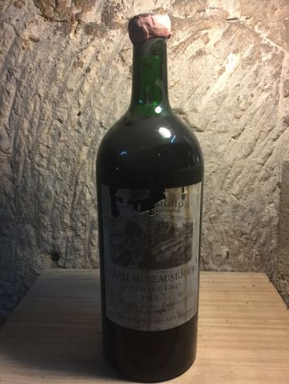 null 1 JERO
Château BEAUSEJOUR DUFFAU LAGAROSSE (St Emilion GCC1)
1947
Ciré d'origine/cire...