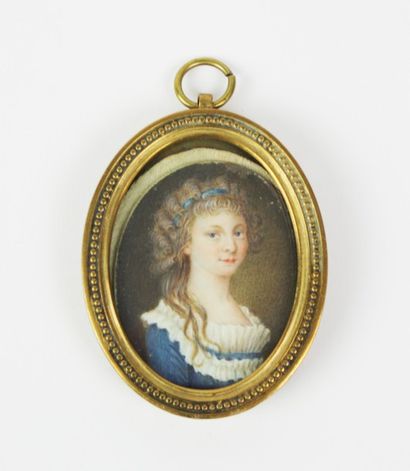  ECOLE FRANCAISE vers 1780 Portrait d’une jeune fille en buste vers la droite presque...