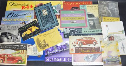 null "Oldsmobile de 1903 à 1942"

17 Catalogues dont celui de 1903, 32 pages sous...