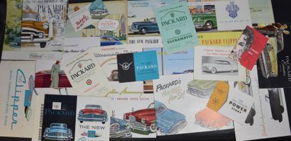 null "Packard de 1946 à 1957 "

Auréolée par les victoires obtenues grâce à ses moteurs...