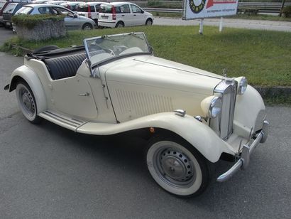null 1953 MG TD
Titre de circulation européen

La MG TD est présentée en 1949, en remplacement...