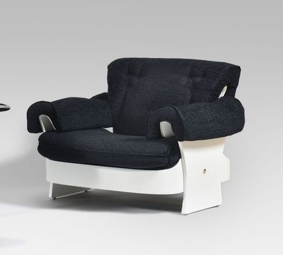 null JOE COLOMBO (suiveur de) Travail italien vers 1960 Importante paire de fauteuils,...