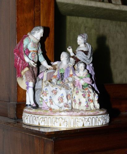 null SAXE La leçon de musique Groupe en porcelaine polychrome toutes faces. XIXe...