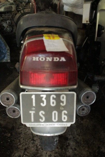 null Honda CB 750 immat 1369 TS 06