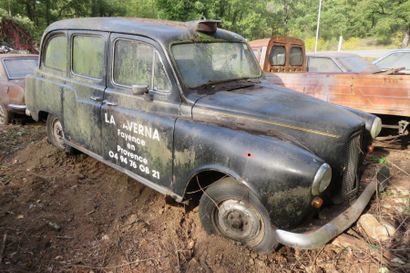 null AUSTIN TAXI ANGLAIS



Le FX4 est le Black Cab classique. Le taxi Londonien...