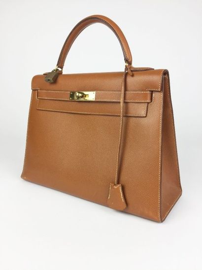 HERMES Paris SAC Kelly 32 cm en cuir Epsom couleur « Champagne ». Anse portée main...