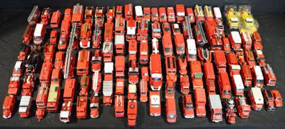 null "Miniatures Pompiers" Lot de plus de 200 miniatures au 1/43° sur le thème des...