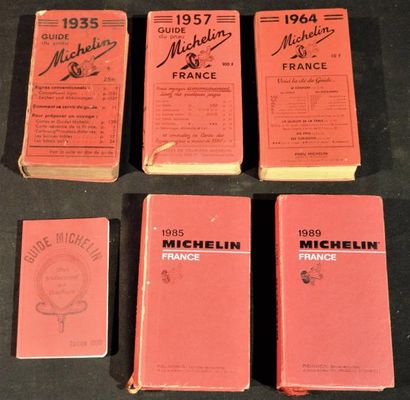 null "5 Guides Michelin" Lot de 5 guides Michelin de 1935, 1957, 1964, 1985 et 1989....