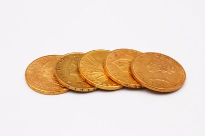 null LOT DE 5 PIECES en or jaune comprenant 4 pièces de 10 dollars au profil de la...